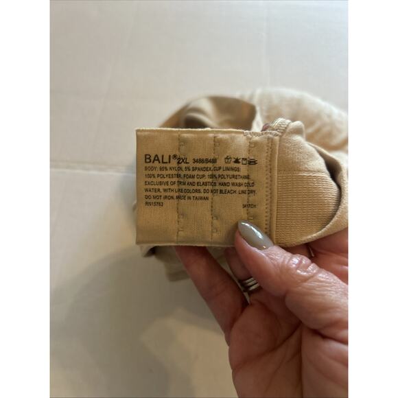 Bali Womens 2XL Nude Bra Comfortflex Seamless Shaping Wireless V-Neck Padded NWT - Picture 8 of 8